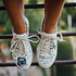 Sneakers - Mops, Pies Astronauta na śnieżno-białym tle