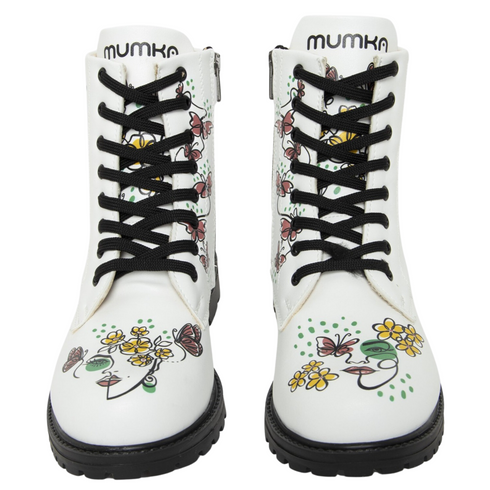 Trapery, Glany z Nowoczesną Kobietą